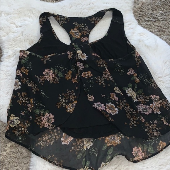 Ambiance Tank - Picture 3 of 3